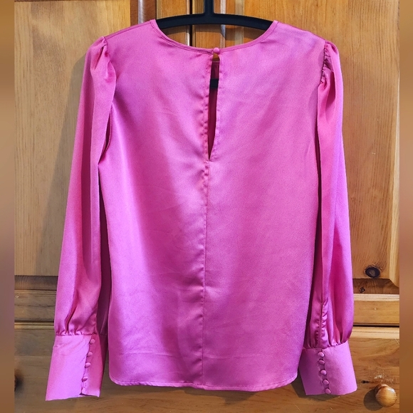 Pink blouse with decorative cuffs - size small - Picture 3 of 5